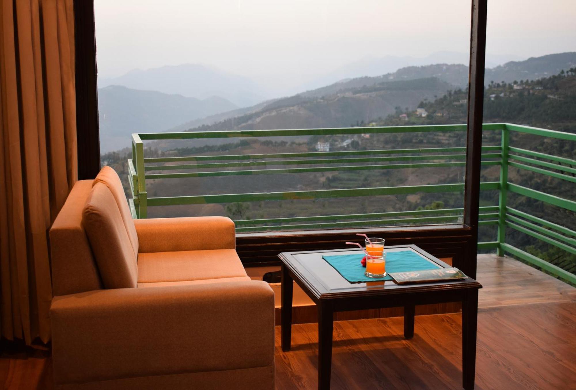 Aachman Nature Valley Resort Mashobra By Naina Staycation- Private Parking - Balcony And Valley View Rooms Шимла Екстериор снимка
